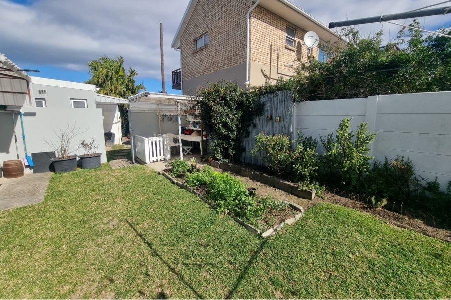 4 Bedroom Property for Sale in Beacon Bay Eastern Cape